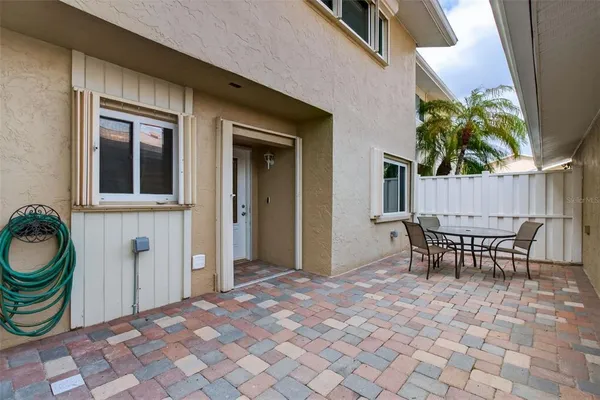 $3,200 | 6660 Cape Hatteras Way Northeast, Unit 1, St. Petersburg, FL 33702
