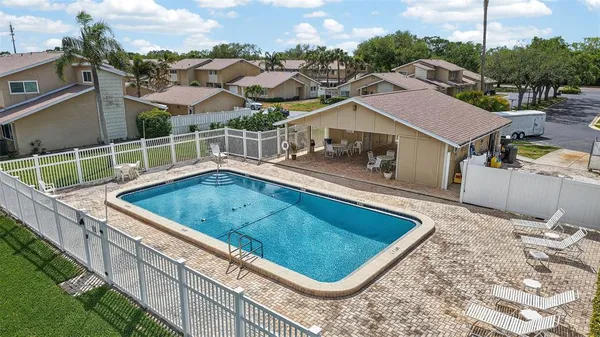 $3,200 | 6660 Cape Hatteras Way Northeast, Unit 1, St. Petersburg, FL 33702