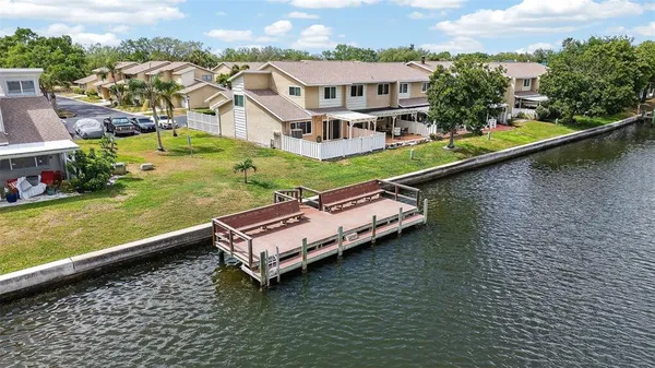 $3,200 | 6660 Cape Hatteras Way Northeast, Unit 1, St. Petersburg, FL 33702
