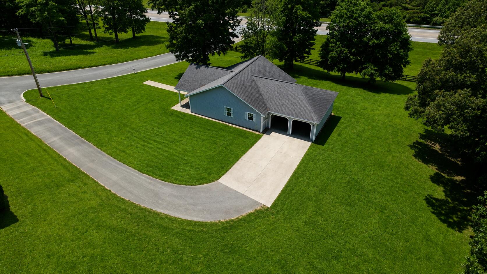 29 Ridgeland Trail Whitwell, TN 37397 - Photo 2 of 6 28FCB8FB-0A79-4FF6-A6BA-F8F3CA0F9160