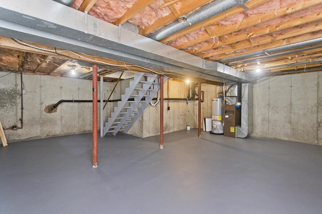 108 Odion Avenue Springfield, MA 01118 - Photo 20 of 24 a view of an empty room