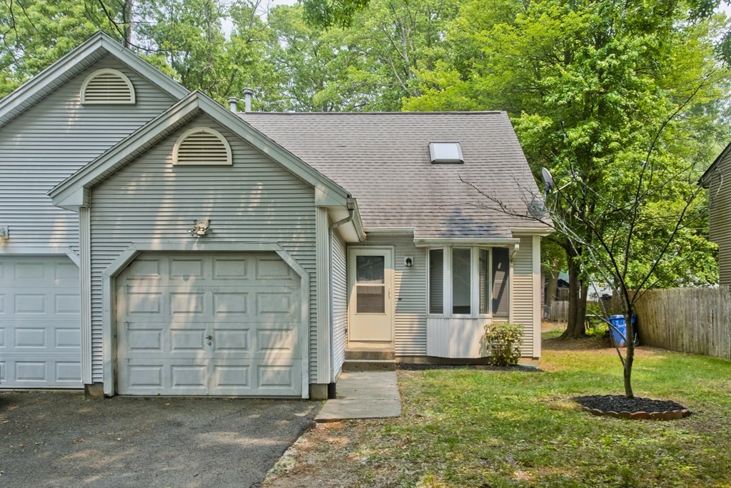 108 Odion Avenue Springfield, MA 01118 - Photo 22 of 24 a house view with a outdoor space