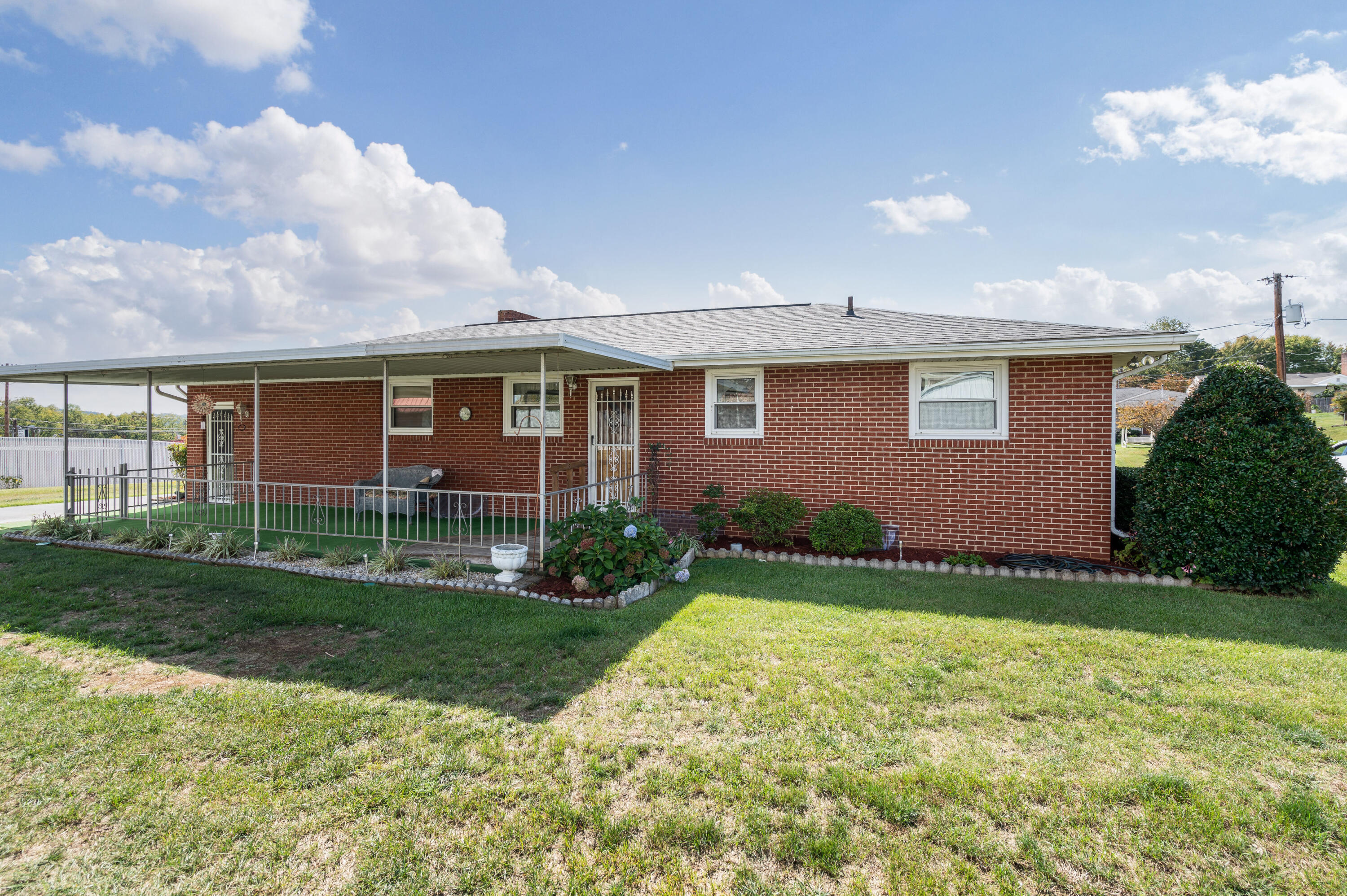 107 Dickson Road Kingsport, TN 37660 - Photo 11 of 44 DSC02044-Edit