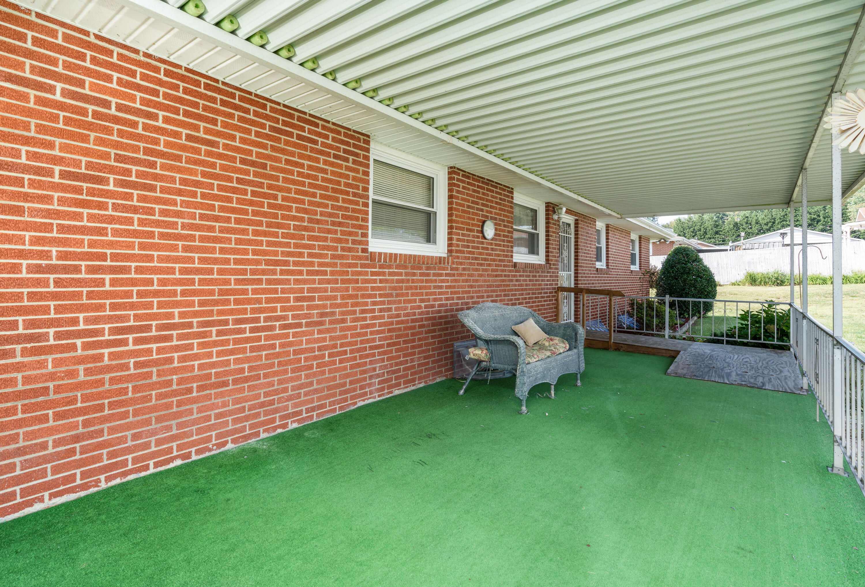 107 Dickson Road Kingsport, TN 37660 - Photo 13 of 44 DSC02070-Edit