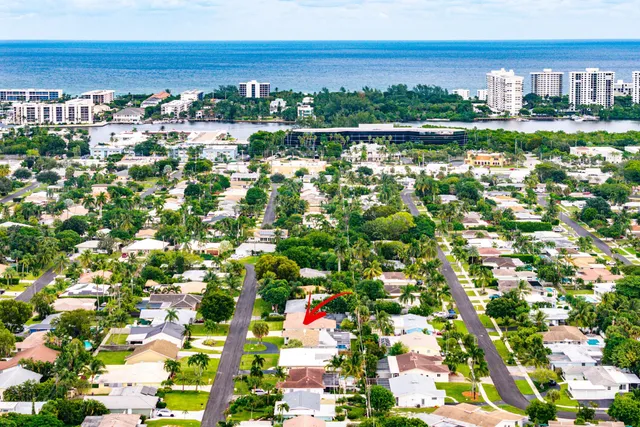 $774,900 | 262 Northeast 24th Court, Boca Raton, FL 33431