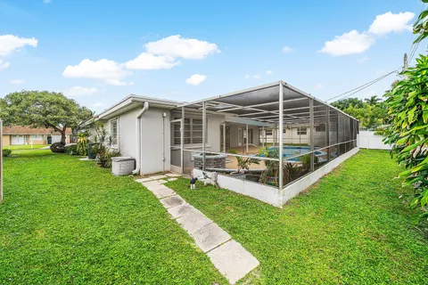 $774,900 | 262 Northeast 24th Court, Boca Raton, FL 33431