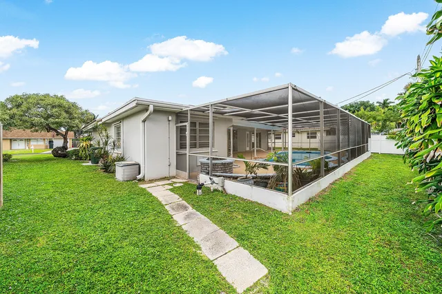 $774,900 | 262 Northeast 24th Court, Boca Raton, FL 33431