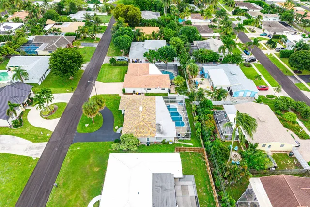 $774,900 | 262 Northeast 24th Court, Boca Raton, FL 33431