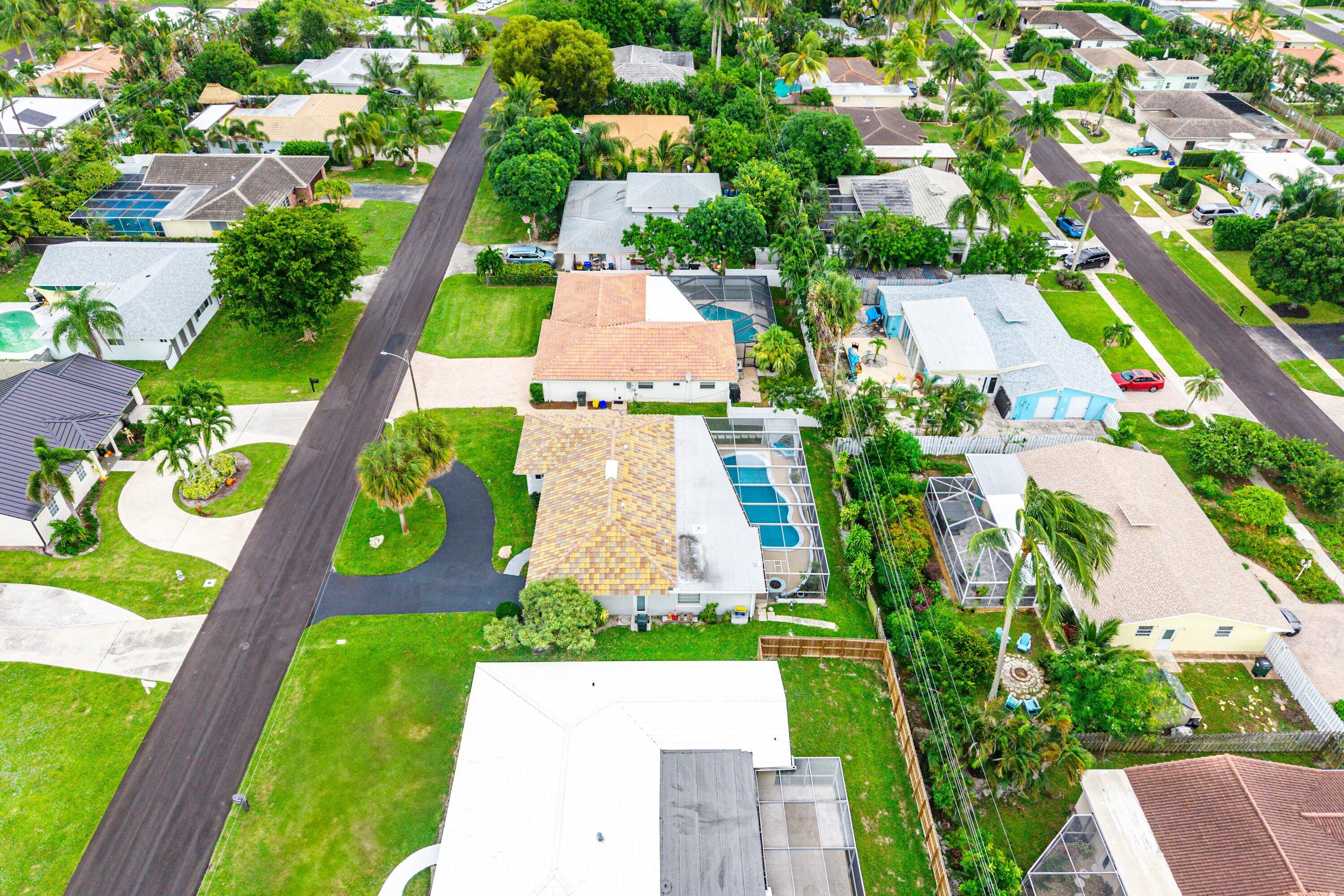 262 Northeast 24th Court Boca Raton, FL 33431 - Photo 36 of 51 262 NE 24th Court (41)