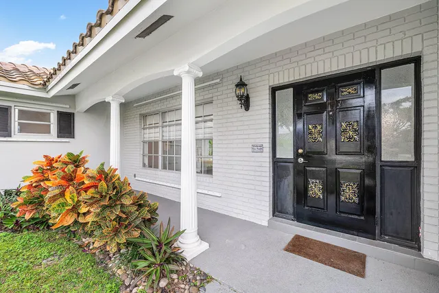 $774,900 | 262 Northeast 24th Court, Boca Raton, FL 33431