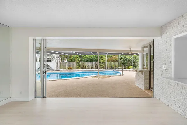 $774,900 | 262 Northeast 24th Court, Boca Raton, FL 33431