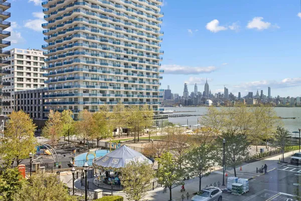 $1,349,000 | 2 Shore Lane, Unit 501S, Jersey City, NJ 07310