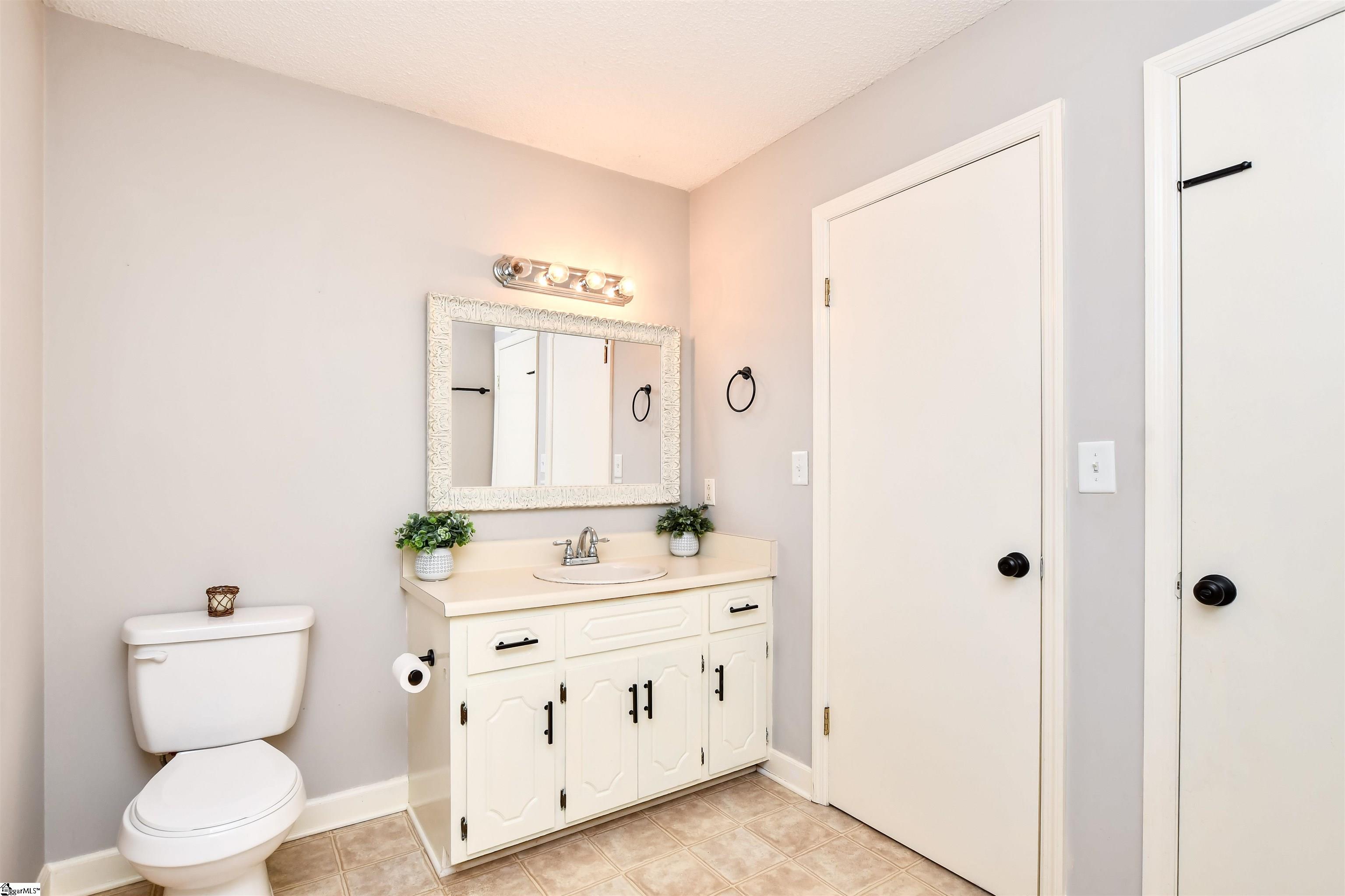 160 State Rd S-42-9222 Boiling Springs, SC 29316 - Photo 13 of 21 Gallery Image 13