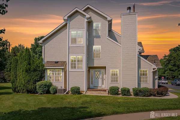 $695,500 | 15 Allison Court, Monmouth Junction, NJ 08852