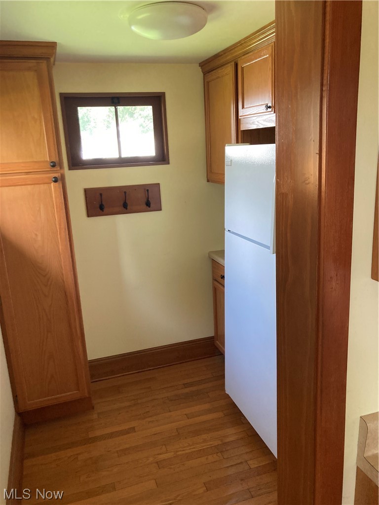 7831 York Road Cleveland, OH 44130 - Photo 6 of 11 Kitchen