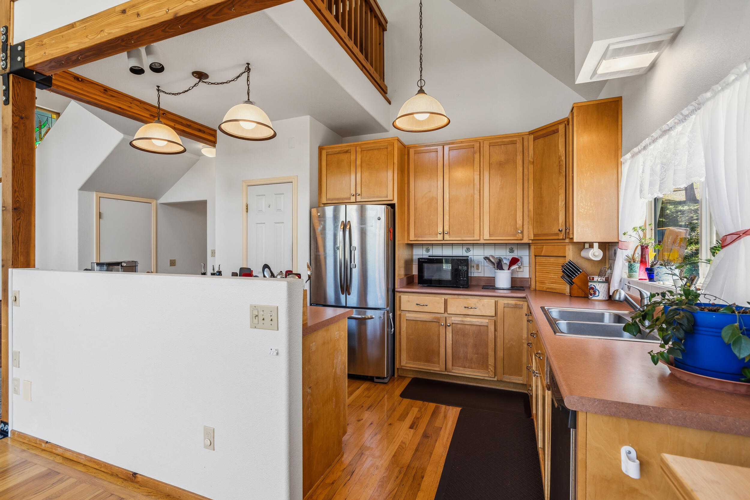 1050 Humbug Creek Road Jacksonville, OR 97530 - Photo 11 of 53