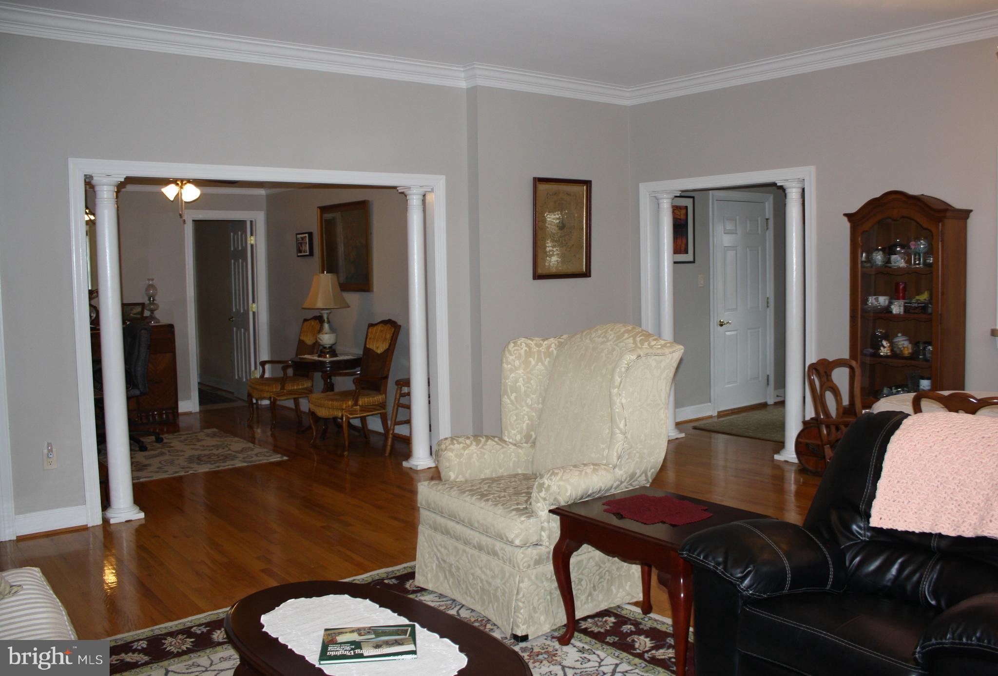 148 Ruth Court Strasburg, VA 22657 - Photo 10 of 30 a living room with furniture and wooden floor
