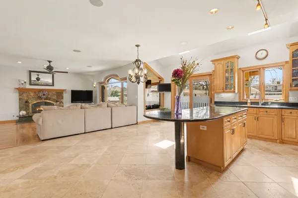 $1,399,999 | 2975 Glenview Road, Glenview, IL 60025