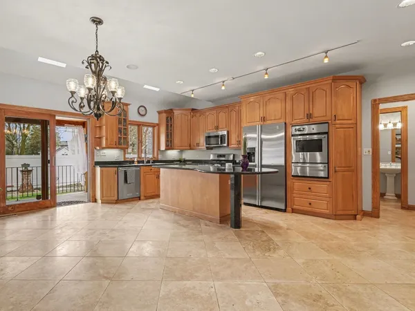 $1,399,999 | 2975 Glenview Road, Glenview, IL 60025