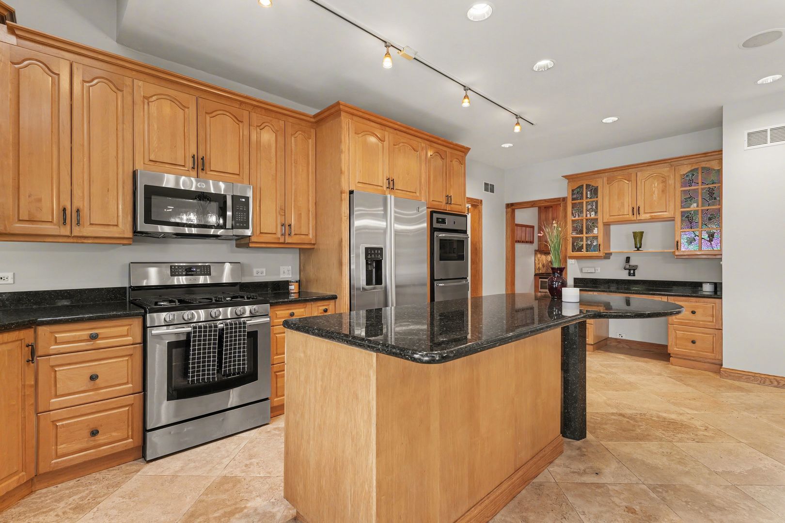 2975 Glenview Road Glenview, IL 60025 - Photo 15 of 60