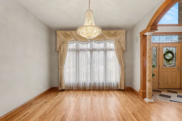 $1,399,999 | 2975 Glenview Road, Glenview, IL 60025
