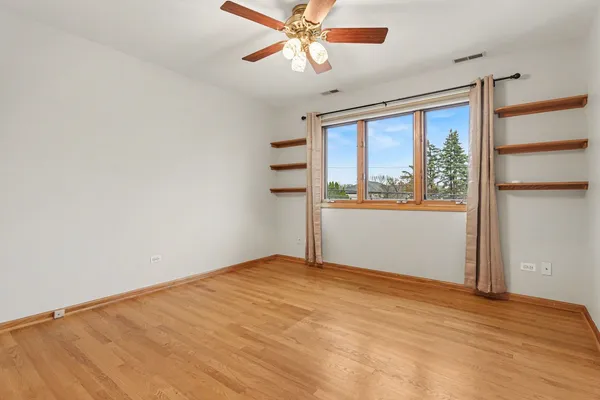 $1,399,999 | 2975 Glenview Road, Glenview, IL 60025