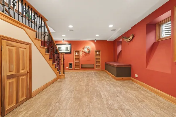 $1,399,999 | 2975 Glenview Road, Glenview, IL 60025