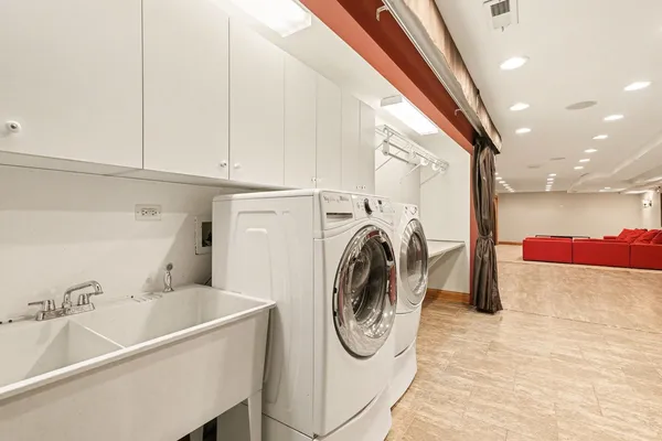 $1,399,999 | 2975 Glenview Road, Glenview, IL 60025