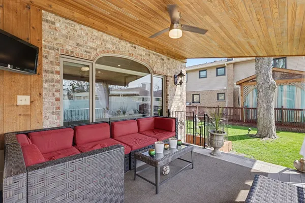 $1,399,999 | 2975 Glenview Road, Glenview, IL 60025