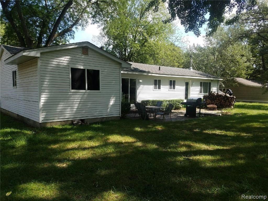 24225 Berg Road Southfield, MI 48033 - Photo 3 of 10 IMG_6925.JPG