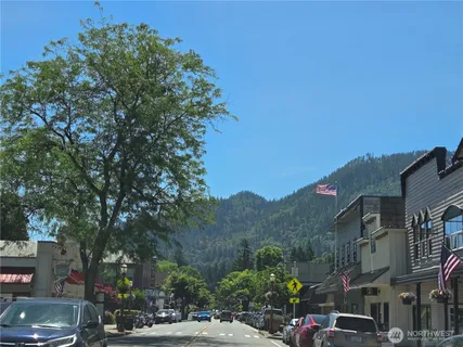 $2,200,000 | 885 Front Street South, Issaquah, WA 98027