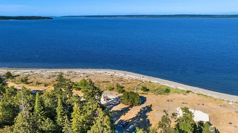 $1,695,000 | 13874 La Vigne Court Northeast, Bainbridge Island, WA 98110