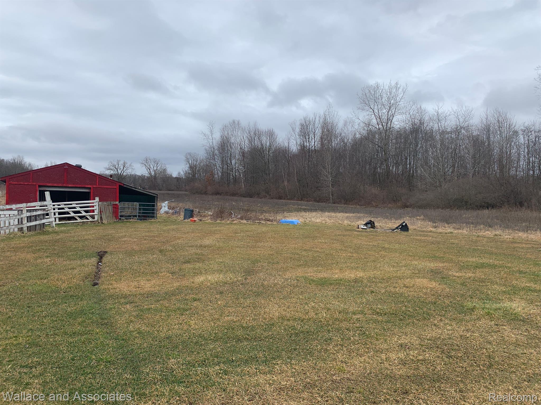 8407 Smiths Creek Road Goodells, MI 48027 - Photo 17 of 26 Horse Barn