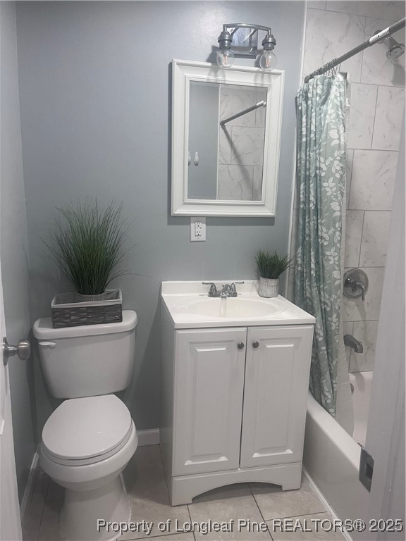 302 Keith Avenue Raeford, NC 28376 - Photo 12 of 14 a bathroom with a toilet sink and shower