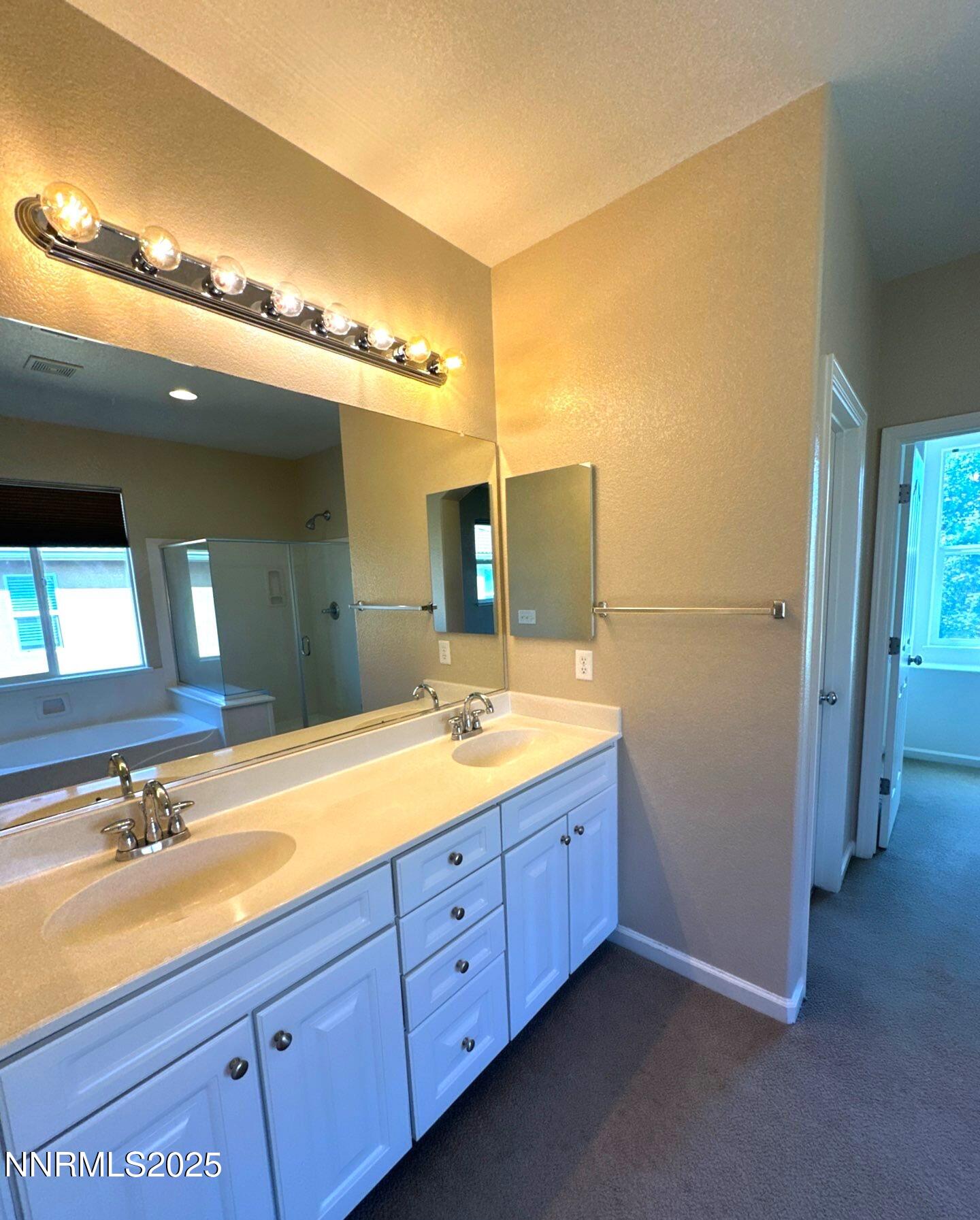545 Terracina Way Reno, NV 89521 - Photo 14 of 26 down-net_http20250905-84-qch2j0