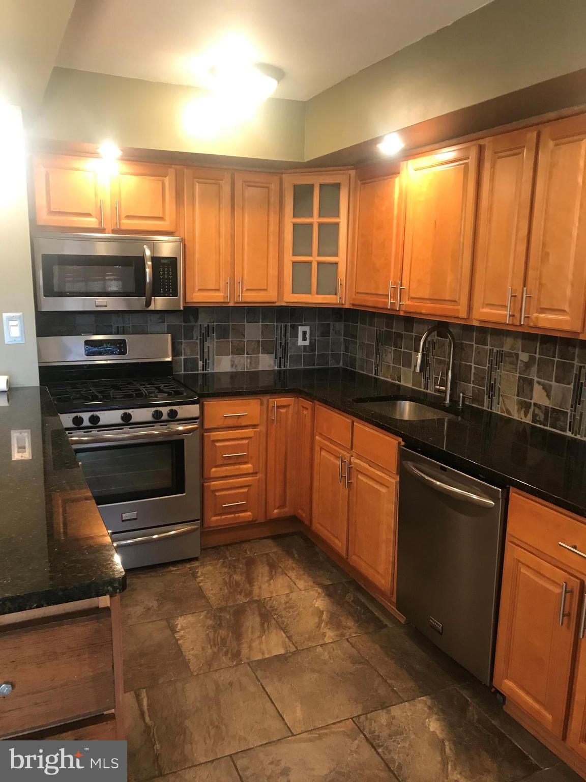 3238 Fordham Road Philadelphia, PA 19114 - Photo 5 of 20
