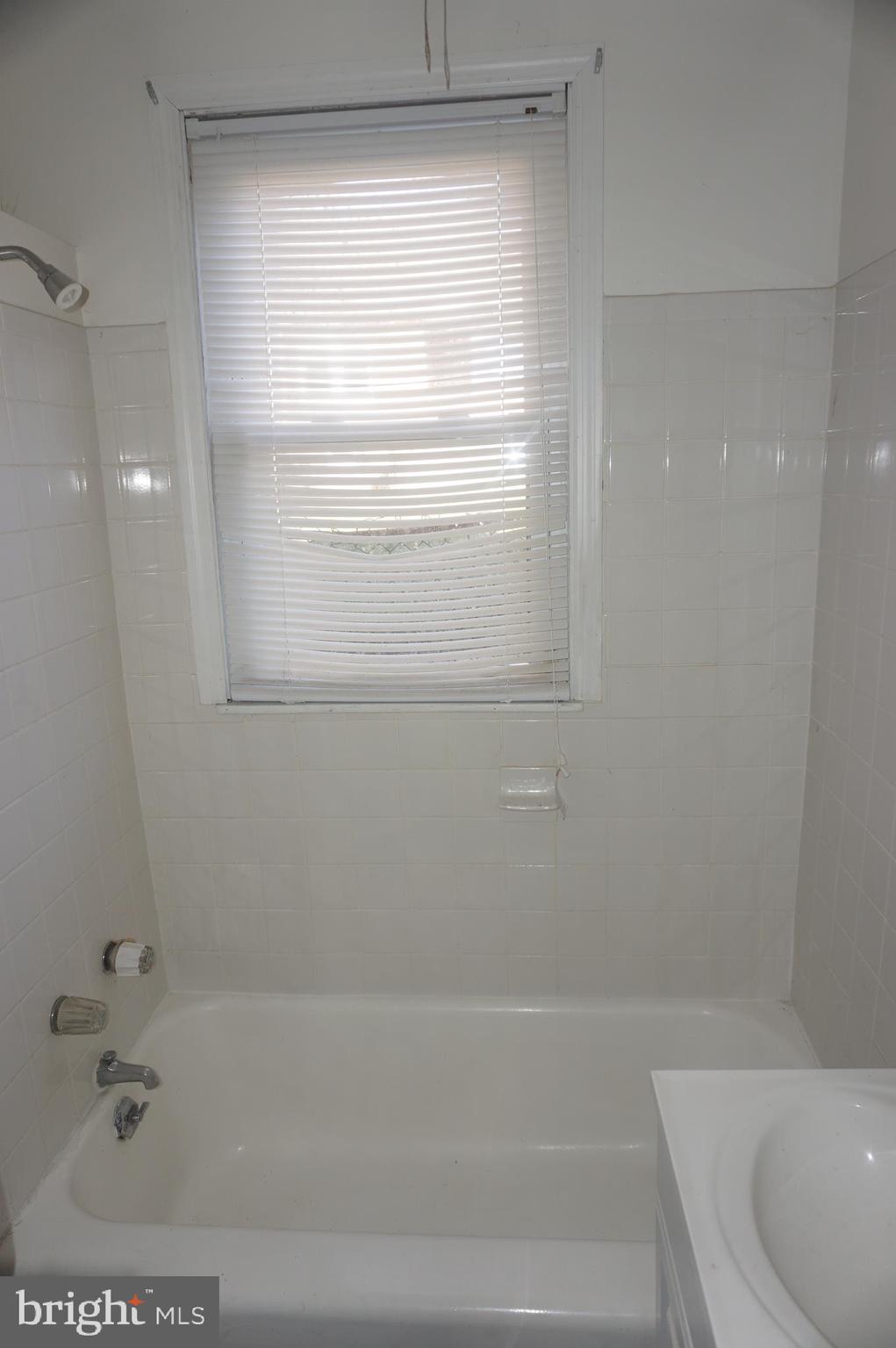 6401 Clearspring Road Baltimore, MD 21212 - Photo 4 of 23 1st Floor Bathroom off the kitchen