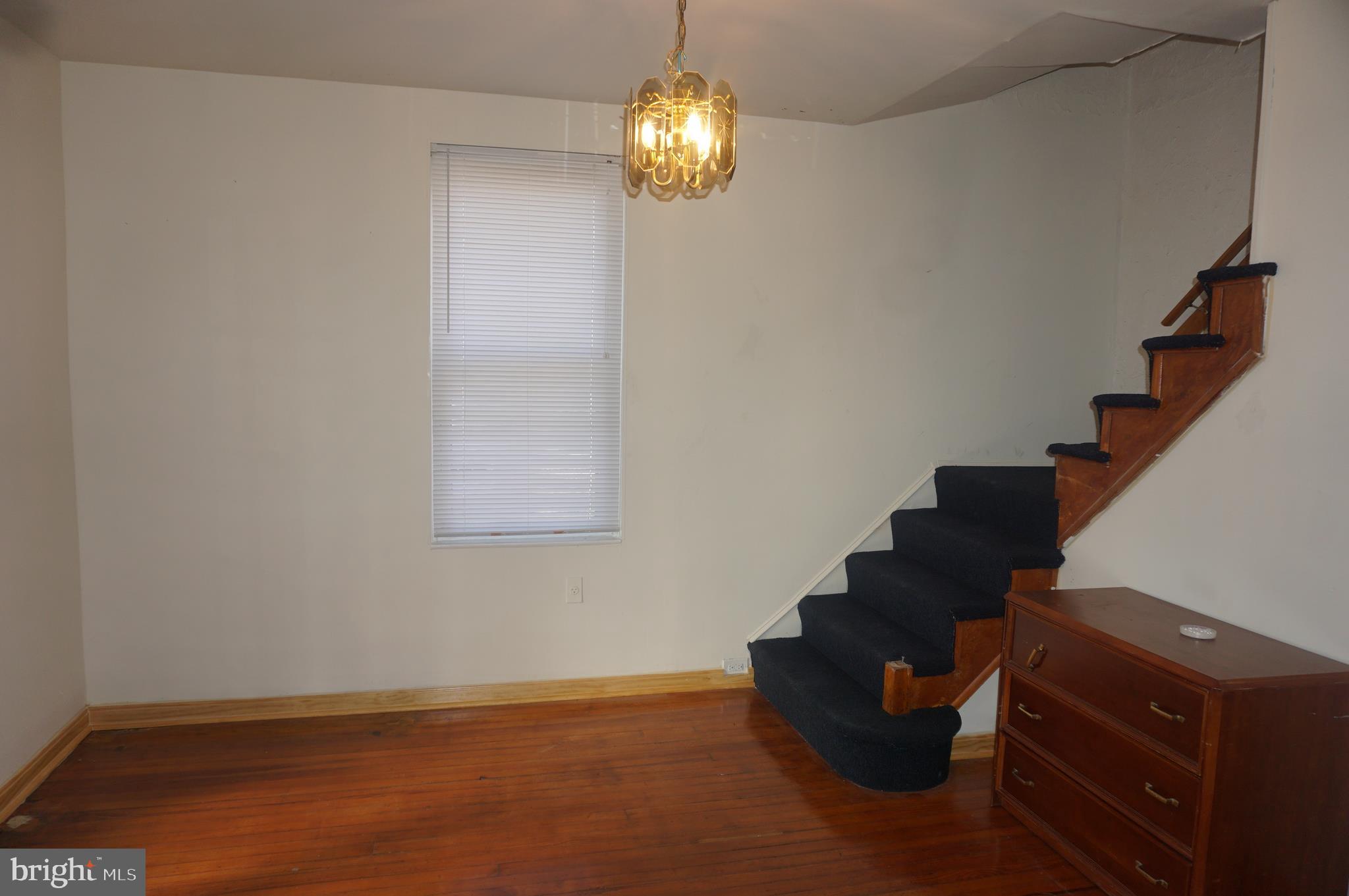 6401 Clearspring Road Baltimore, MD 21212 - Photo 9 of 23 Foyer