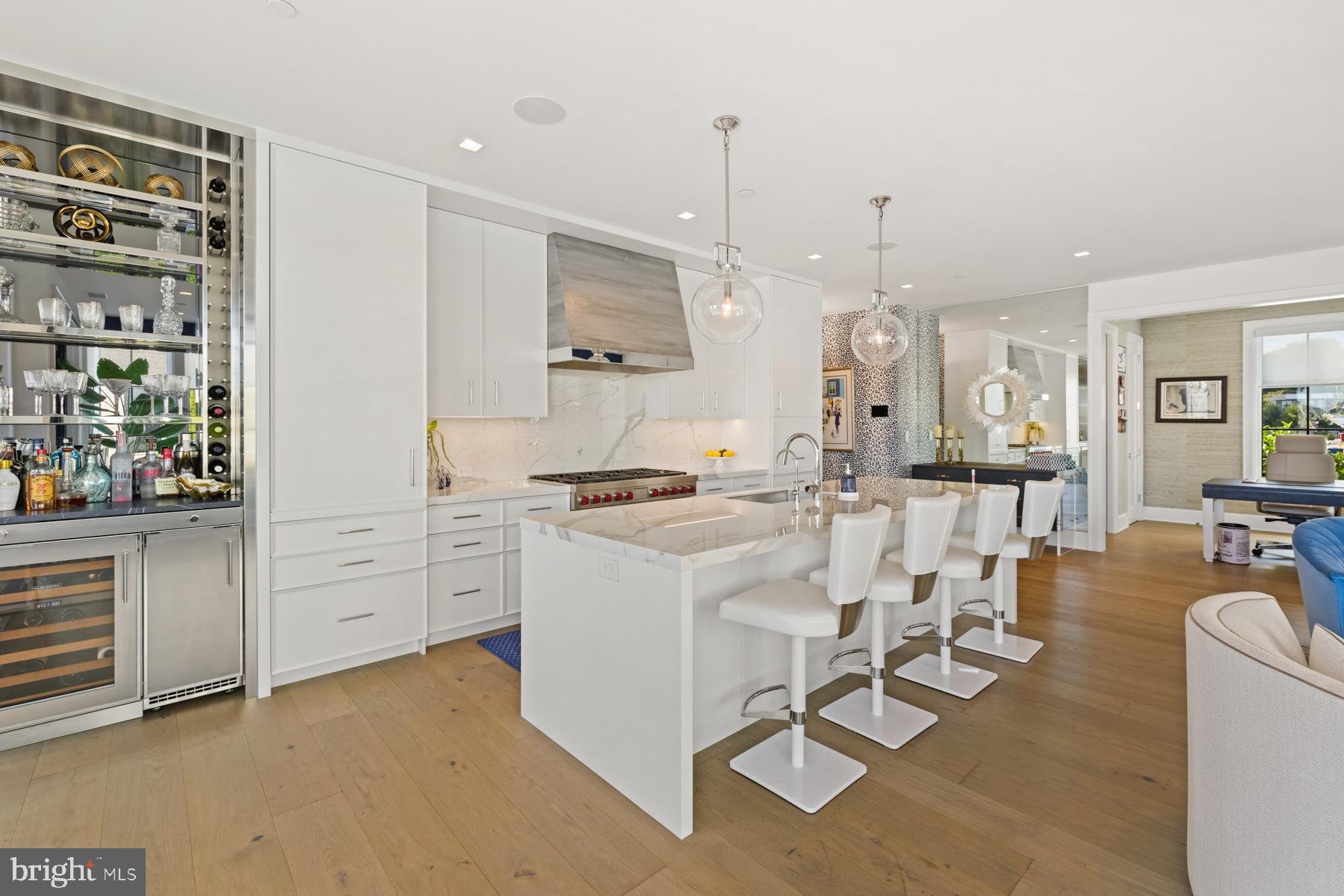 289 State Street, Unit 4 Annapolis, MD 21403 - Photo 12 of 45 Quartzite custom island