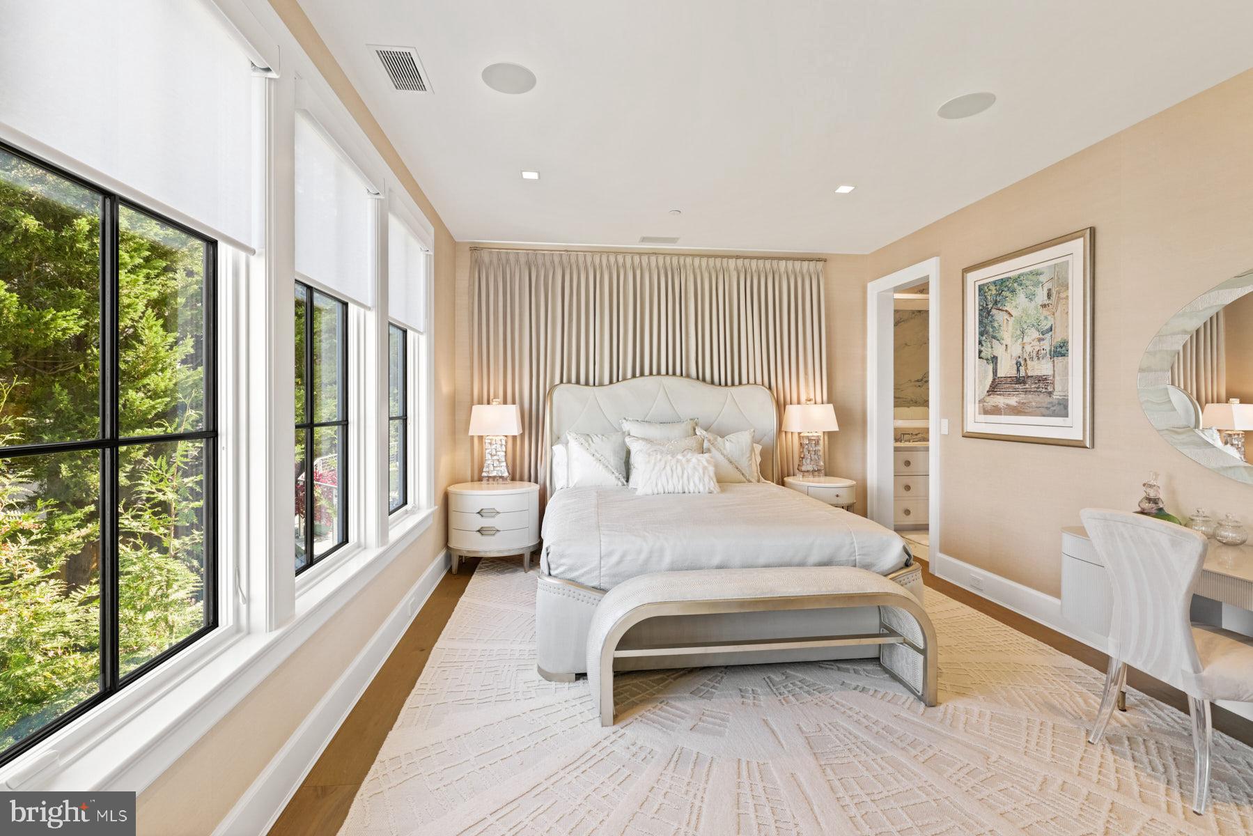 289 State Street, Unit 4 Annapolis, MD 21403 - Photo 19 of 45 Primary bedroom suite has luxurious finishes