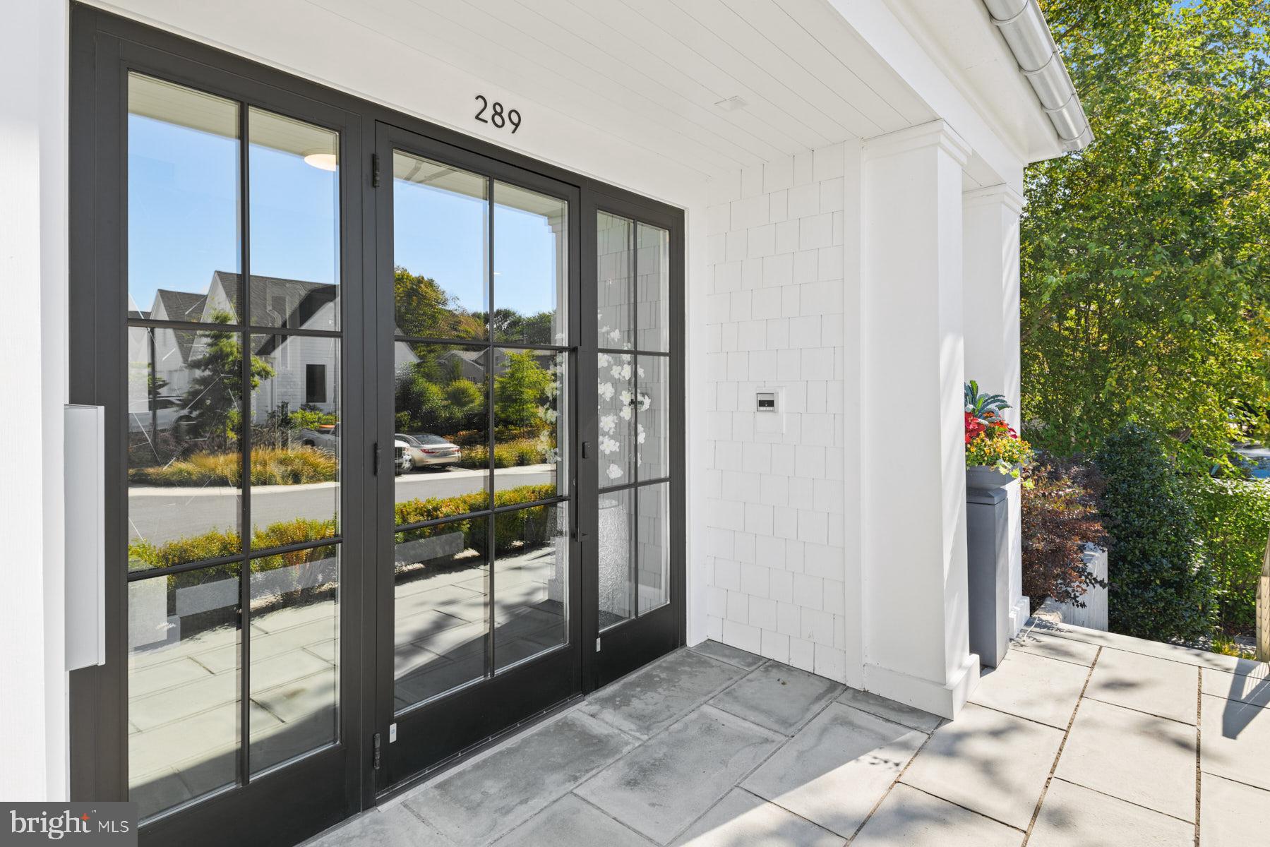 289 State Street, Unit 4 Annapolis, MD 21403 - Photo 40 of 45 Building entrance