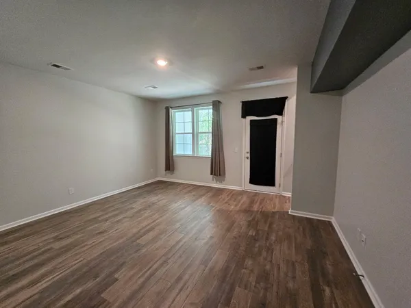 $2,700 | 320 Spindlewood Way, Charleston, SC 29414