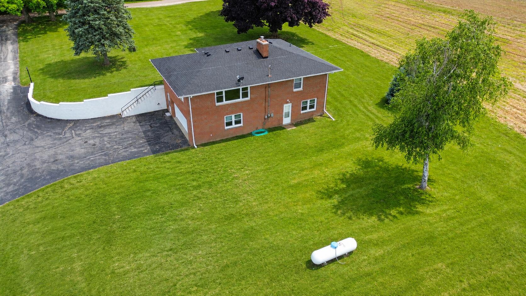 18100 English Road Manchester, MI 48158 - Photo 42 of 47 q13