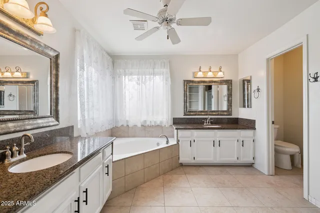 $1,064,000 | 1305 West Lobster Trap Drive, Gilbert, AZ 85233