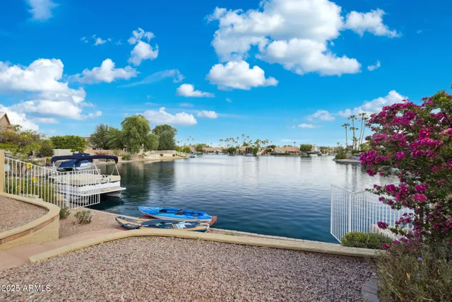 $1,064,000 | 1305 West Lobster Trap Drive, Gilbert, AZ 85233