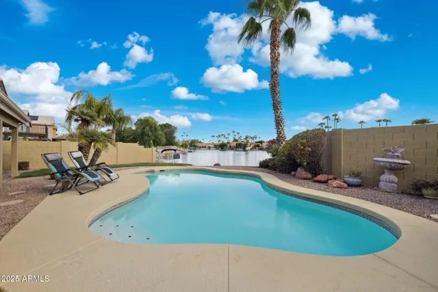 $1,064,000 | 1305 West Lobster Trap Drive, Gilbert, AZ 85233