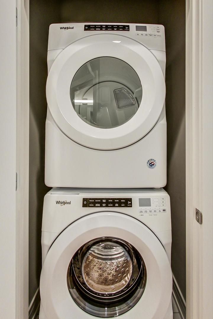 3534 West Wrightwood Avenue, Unit 1F Chicago, IL 60647 - Photo 14 of 18 a utility room with dryer and washer