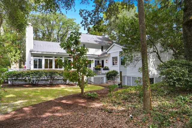 $2,445,000 | 23 Edgewater Alley, Isle of Palms, SC 29451