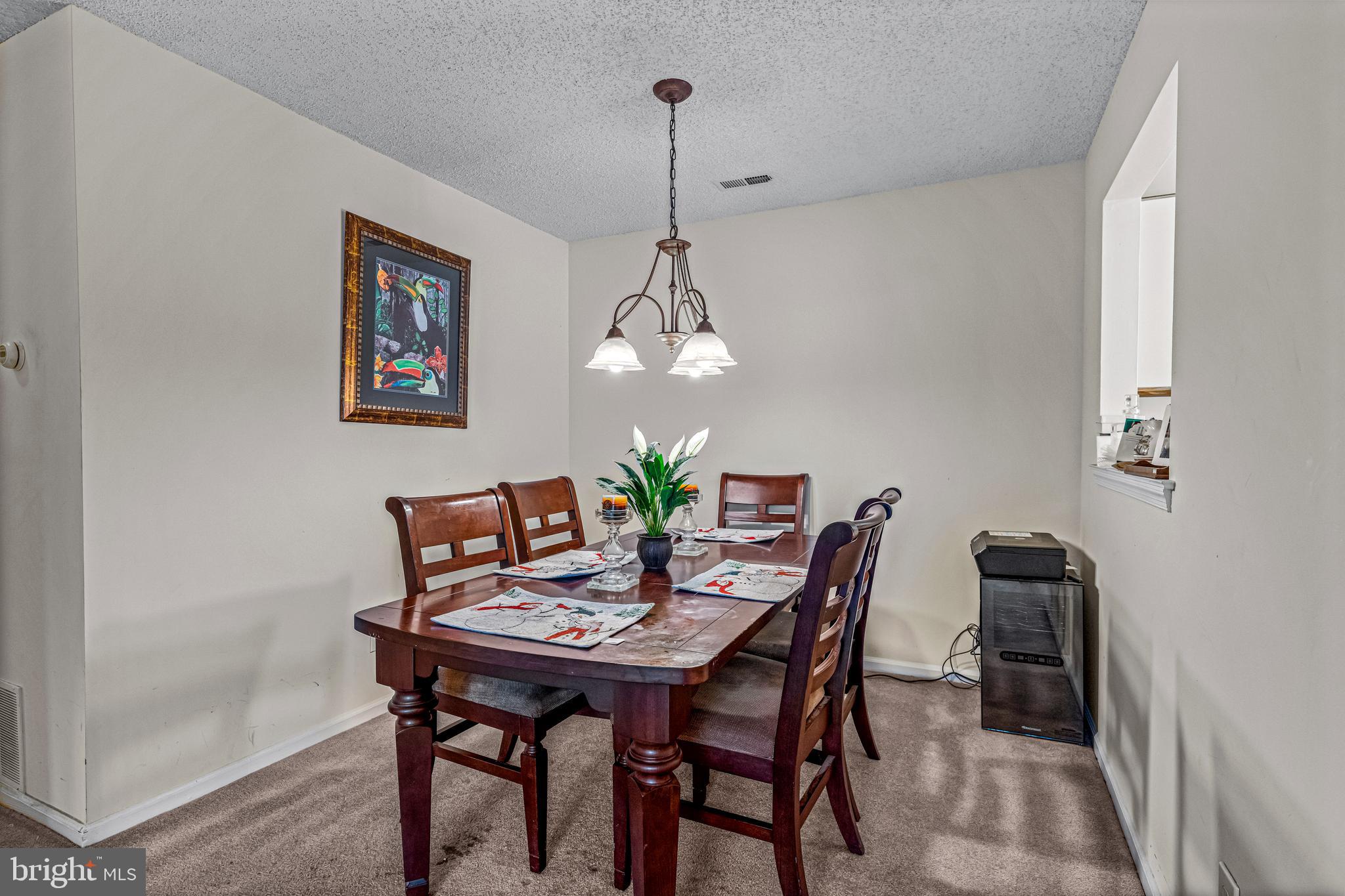 656 Covington Court Sewell, NJ 08080 - Photo 11 of 26 a dining room with furniture and window