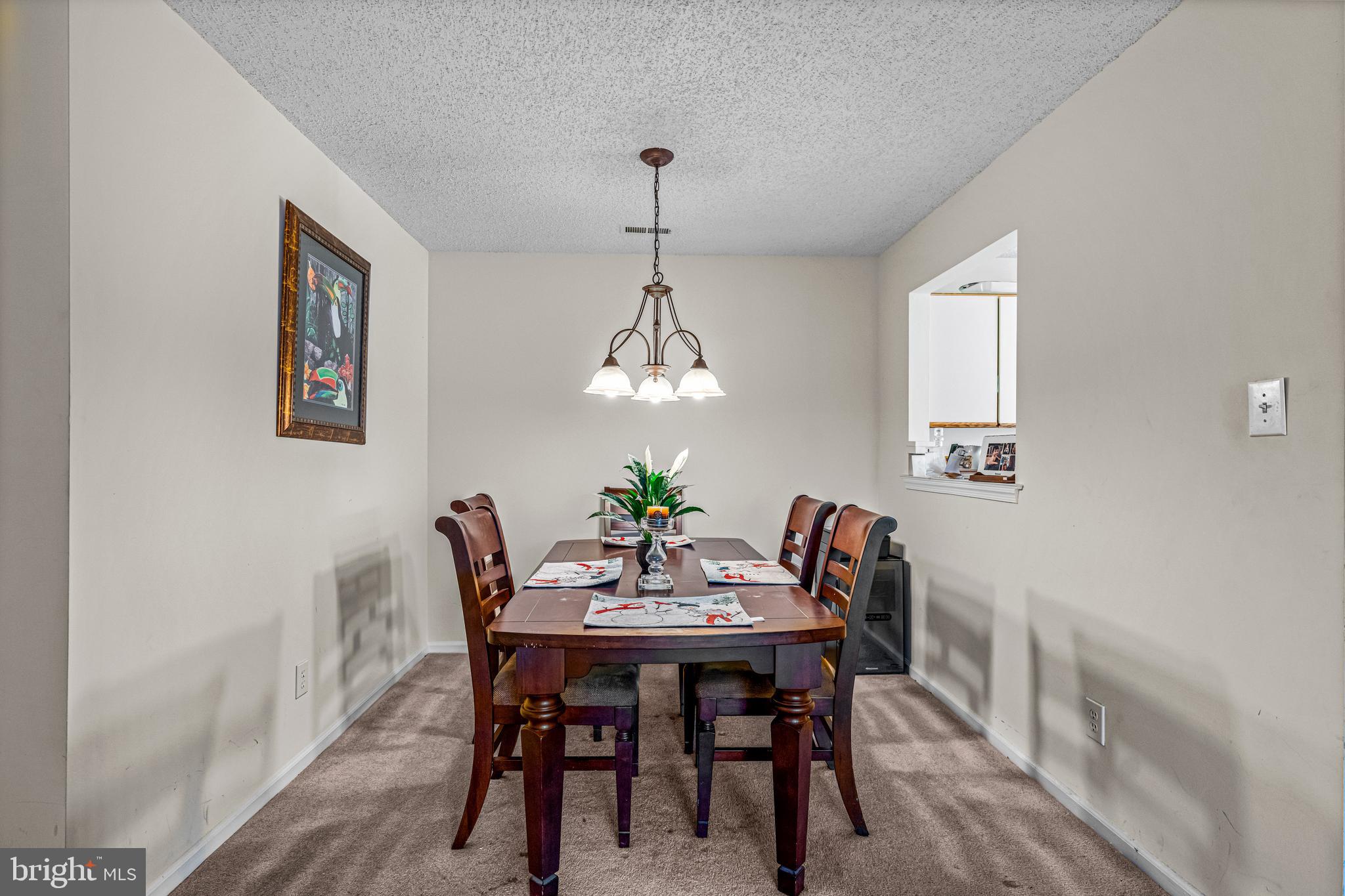 656 Covington Court Sewell, NJ 08080 - Photo 12 of 26 a dining room with furniture and window